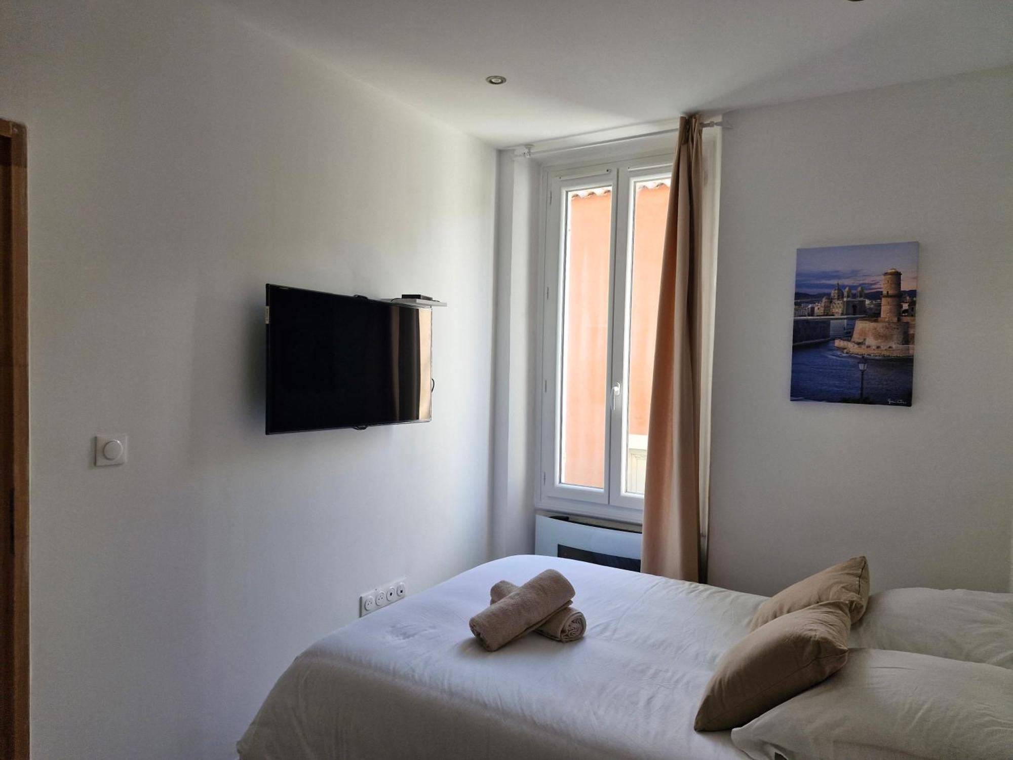 Appartement Tout Confort A 2 Pas Du Centre Ville Aubagne Exterior photo