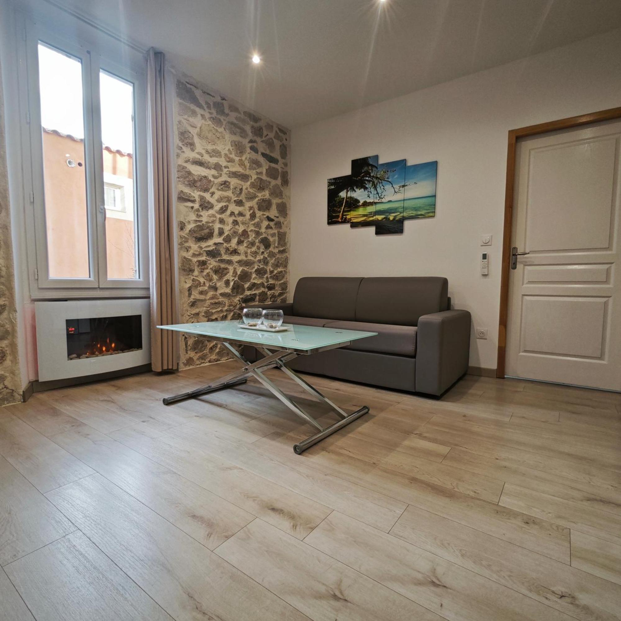 Appartement Tout Confort A 2 Pas Du Centre Ville Aubagne Exterior photo